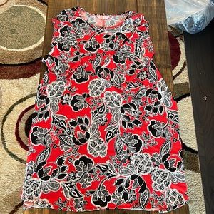 Size XL dress with 3/4 sleeves - Knee length